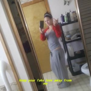 Meet your Posher, Love